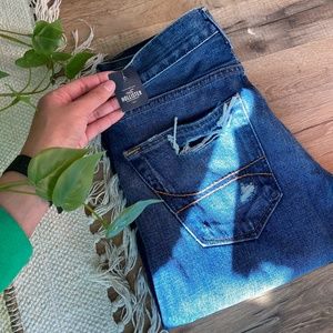 BRAND NEW Hollister Jeans | Straight jeans | ripped jeans new with tags